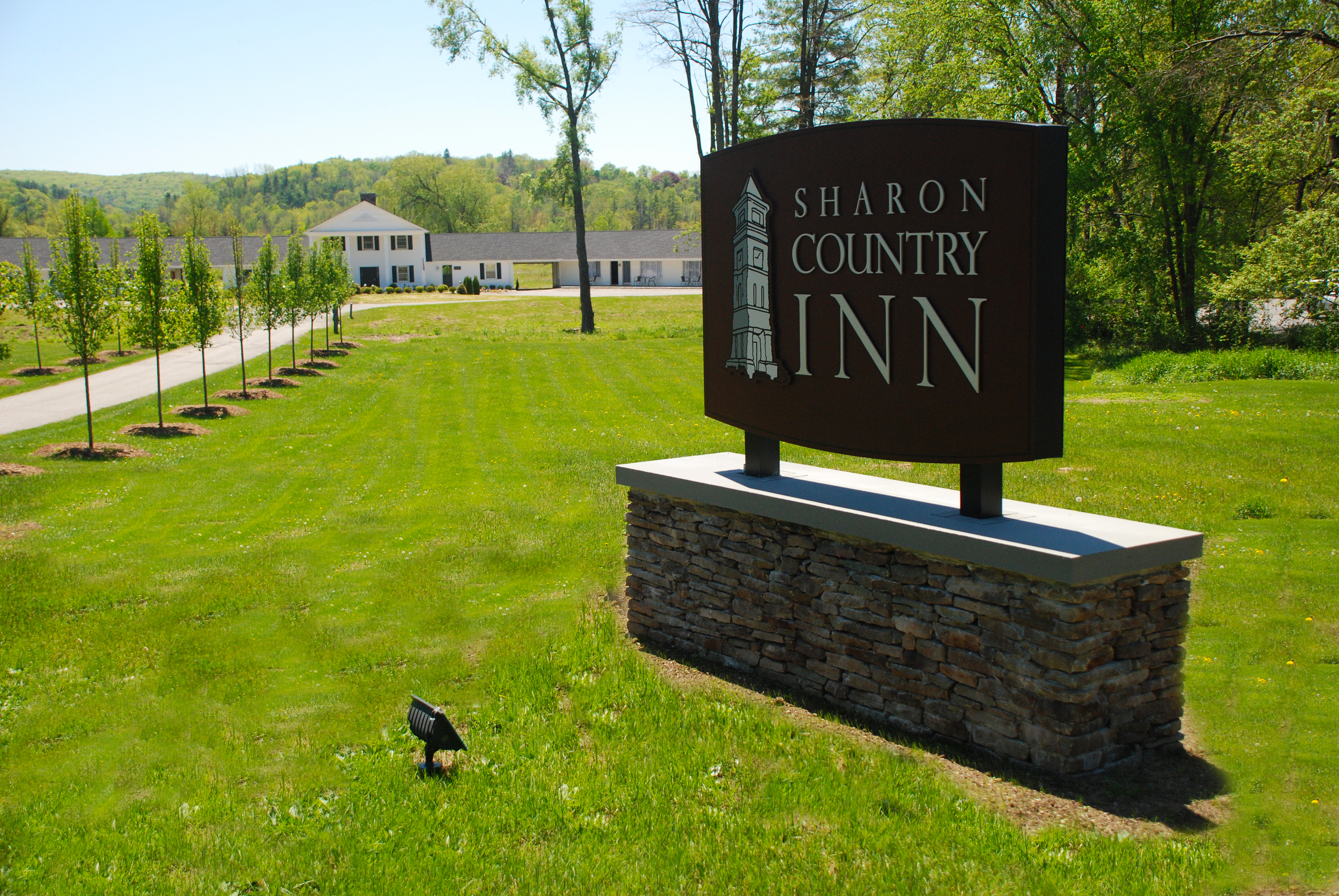 Sharon Country Inn sign